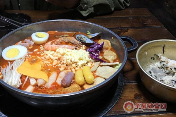 吉来品韩国炸鸡年糕火锅加盟